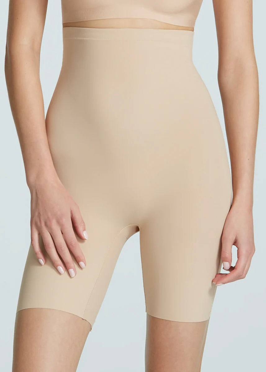 Control High-Waisted Short