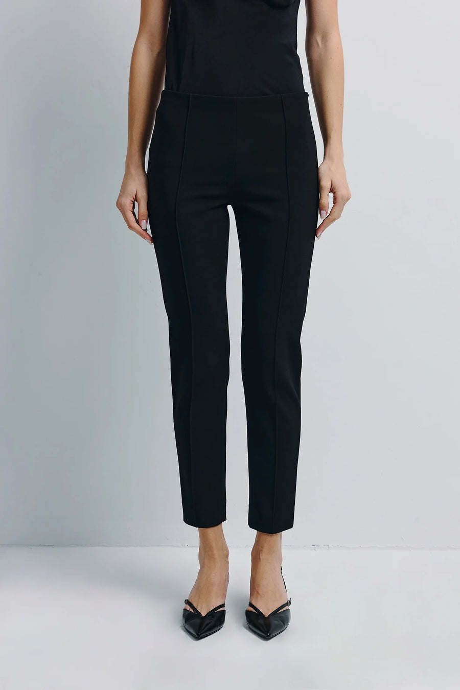 Romy Cropped Pants